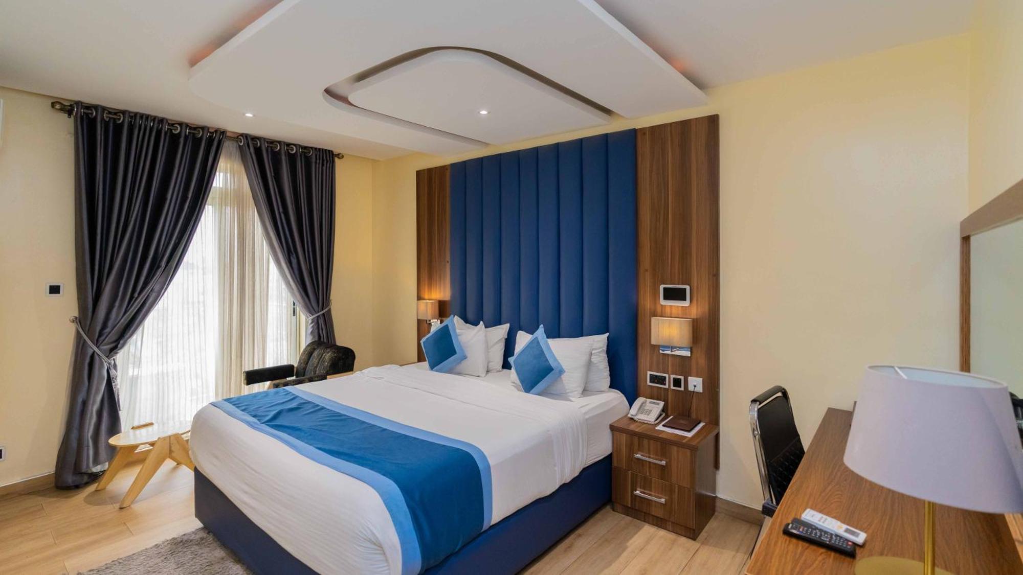 Watercress Hotels And Event Ikeja Bagian luar foto