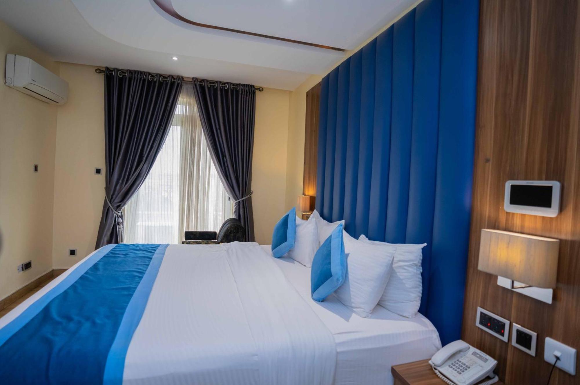 Watercress Hotels And Event Ikeja Bagian luar foto