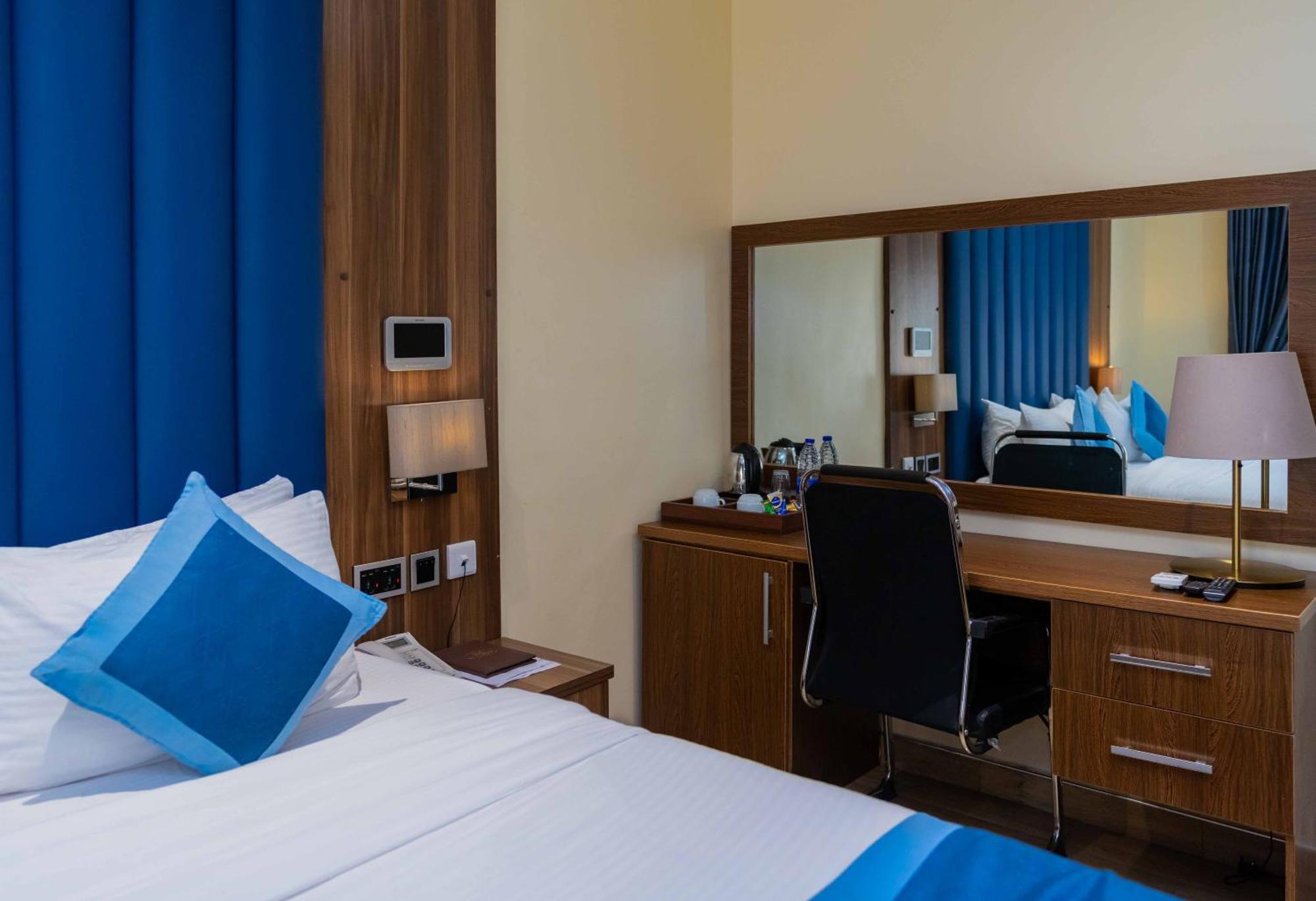 Watercress Hotels And Event Ikeja Bagian luar foto