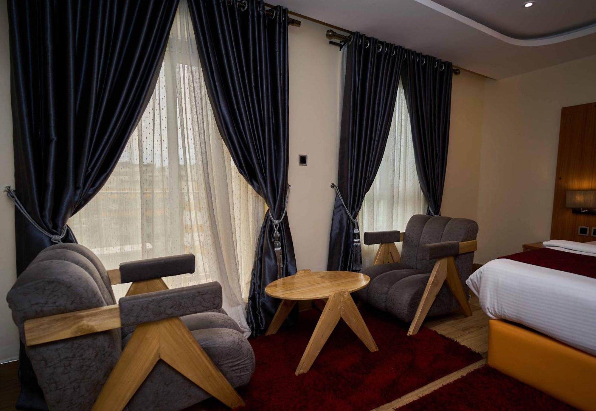 Watercress Hotels And Event Ikeja Bagian luar foto