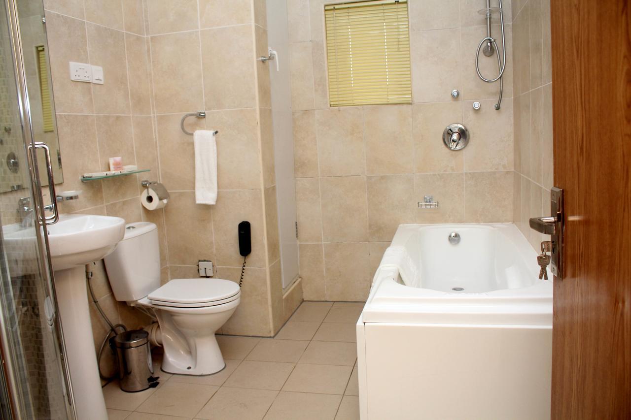 Watercress Hotels And Event Ikeja Bagian luar foto